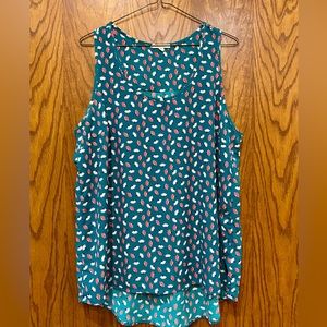 Women’s top, gently used.